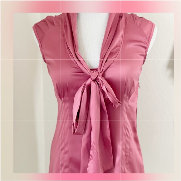 Ladie’s Front Tie Blouse Size Small - Picture 2 of 12